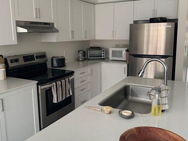 Shared Living/roommate 3 Bedroom For Rent Kingston ON 799 ELS97418538