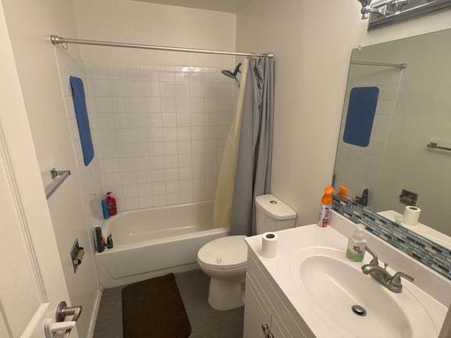 Shared Living/roommate 3 Bedroom For Rent Leduc AB 1000 ES97421264