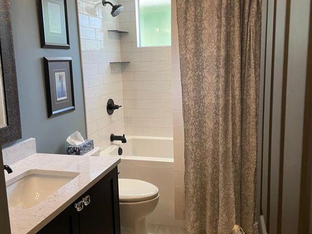 Shared Living/roommate 3 Bedroom For Rent Pitt Meadows BC 1200 ELS97420094