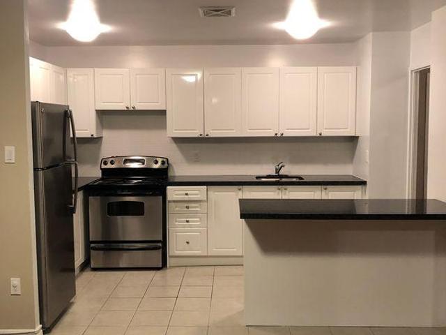 Shared Living/roommate 3 Bedroom For Rent Toronto ON 1200 ELS97421169