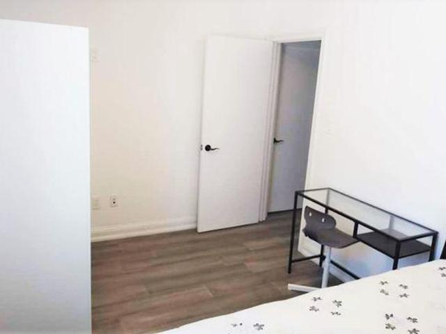 Shared Living/roommate 3 Bedroom For Rent Toronto ON 900 ES97419337