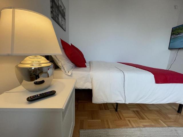 Shared Living/roommate 3 Bedroom For Rent Toronto Toronto 1620 ES90559215