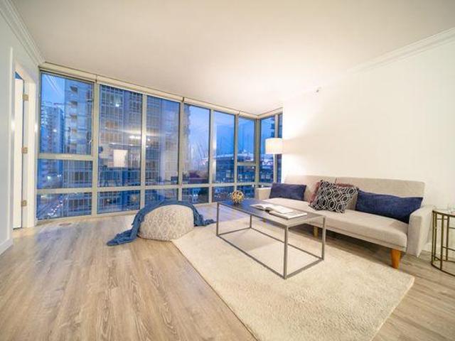 Shared Living/roommate 3 Bedroom For Rent Vancouver BC 2300 ES97412593