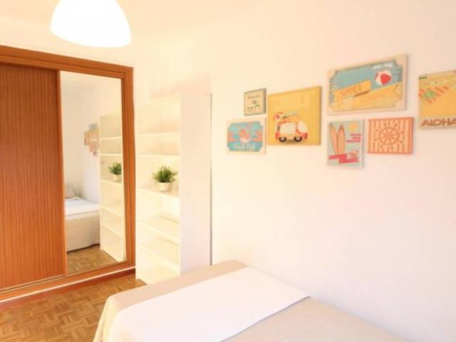 Shared Living/Roommate 3 Dormitorio Madrid Madrid ES101409550
