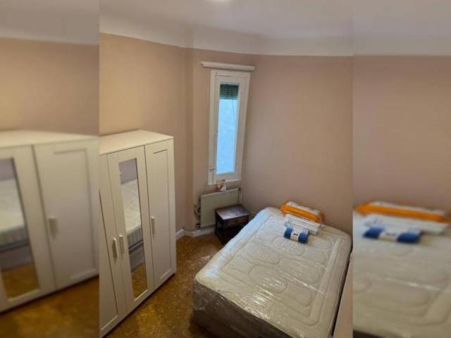 Shared Living/Roommate 3 Dormitorio Madrid Madrid ES102340904