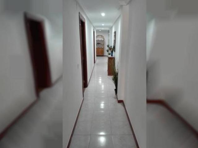 Shared Living/Roommate 3 Dormitorio Oviedo Oviedo ELS54282325