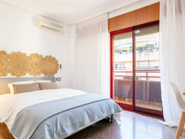 Shared Living/Roommate 3 Dormitorio Alicante Alicante ES98498366