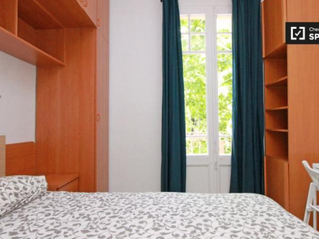 Shared Living/Roommate 3 Dormitorio Barcelona Barcelona ES101994216