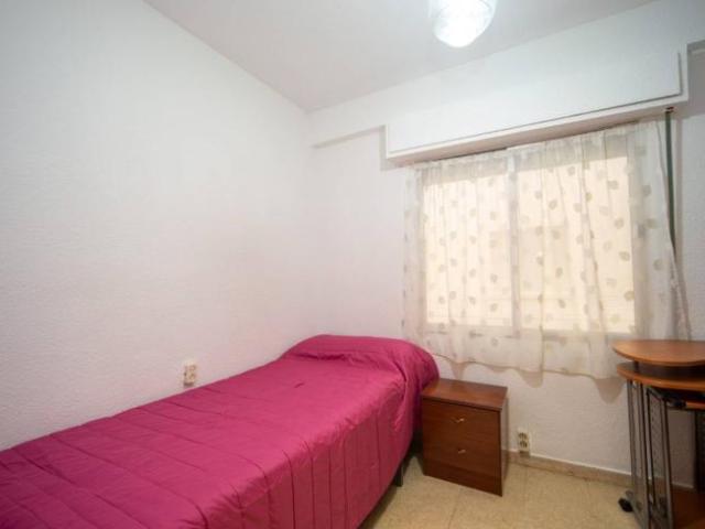 Shared Living/Roommate 3 Dormitorio Granada Granada ELS101813746