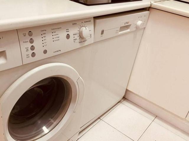 Shared Living/Roommate 3 Dormitorio Granada Granada ES101694383