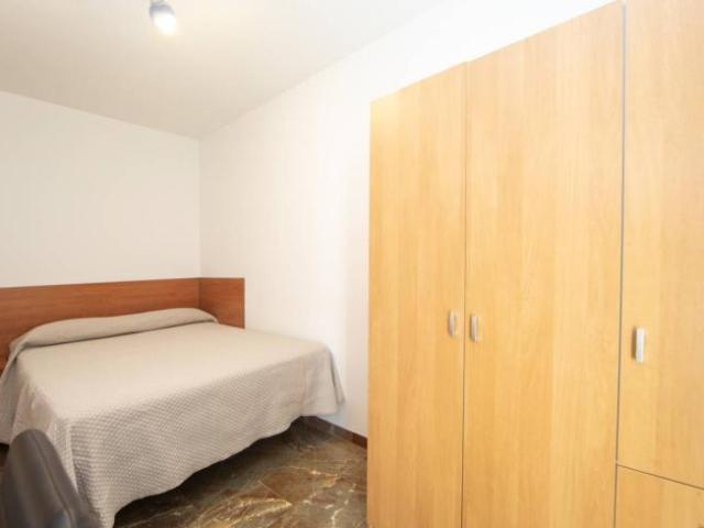 Shared Living/Roommate 3 Dormitorio Granada Granada ES103398785