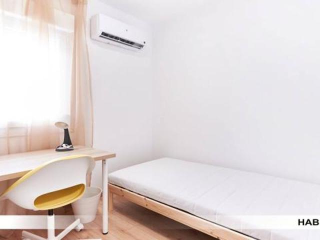 Shared Living/Roommate 3 Dormitorio Seville Seville ELS78454818
