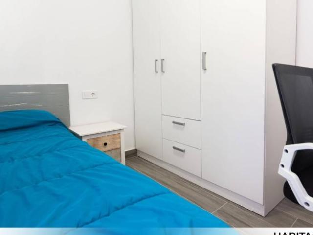 Shared Living/Roommate 3 Dormitorio Seville Seville ES101842980