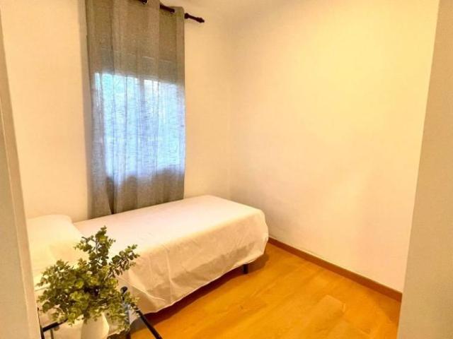 Shared Living/Roommate 3 Dormitorio Seville Seville ES101819212
