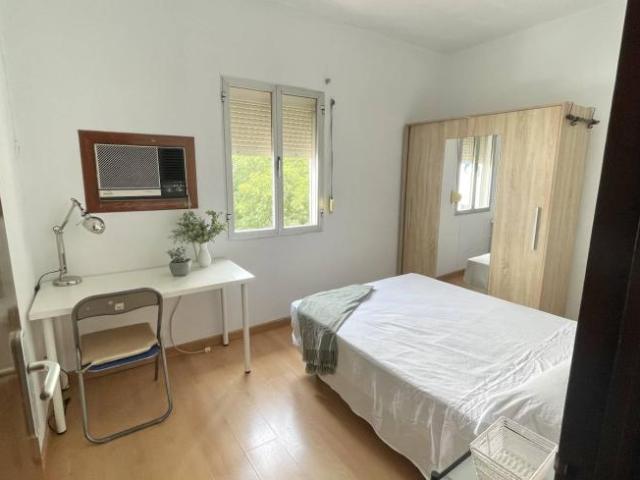 Shared Living/Roommate 3 Dormitorio Seville Seville ES101823939