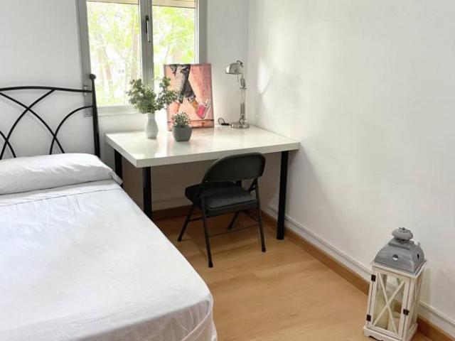 Shared Living/Roommate 3 Dormitorio Seville Seville ES101836401