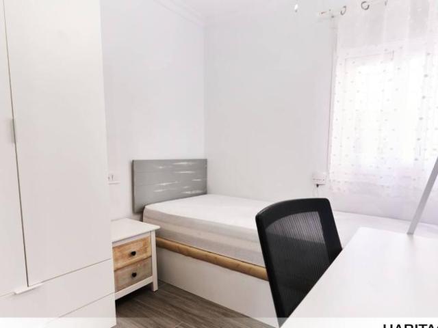 Shared Living/Roommate 3 Dormitorio Seville Seville ES101837647