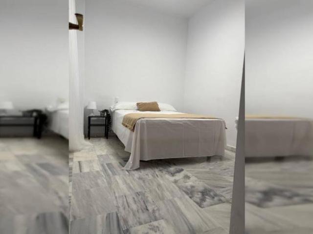 Shared Living/Roommate 3 Dormitorio Seville Seville ES103032219