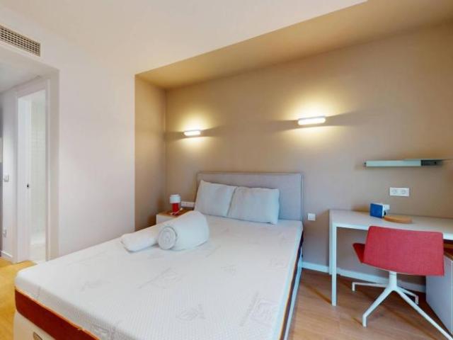 Shared Living/Roommate 10 Dormitorio Madrid Madrid ES100385668