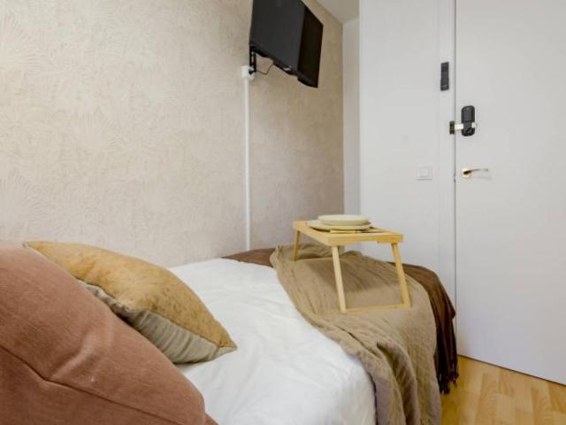 Shared Living/Roommate 10 Dormitorio Madrid Madrid ES102401406