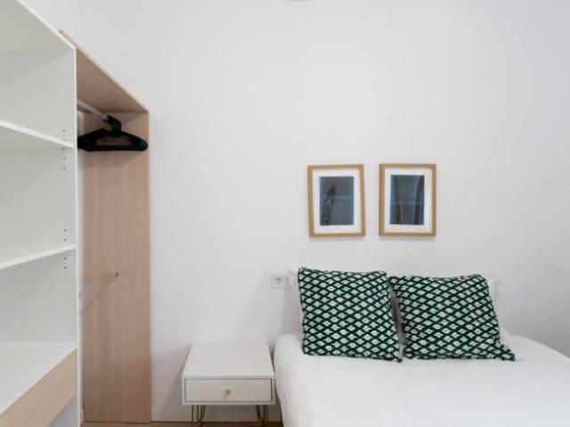 Shared Living/Roommate 10 Dormitorio Madrid Madrid ES98343531