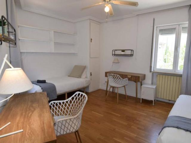 Shared Living/Roommate 11 Dormitorio Madrid Madrid ES92198487