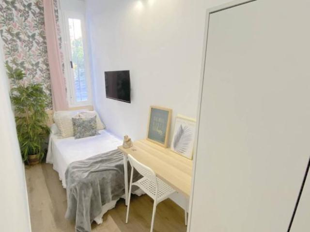 Shared Living/Roommate 11 Dormitorio Seville Seville ES101020766