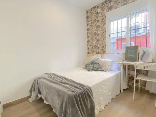 Shared Living/Roommate 11 Dormitorio Seville Seville ES101021111