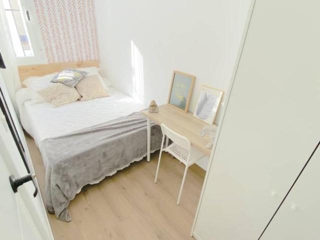 Shared Living/Roommate 11 Dormitorio Seville Seville ES101021150