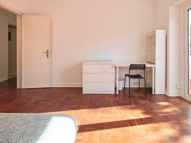 shared living/roommate 11 quarto, lisbon lisbon 1000 149 DS100217566