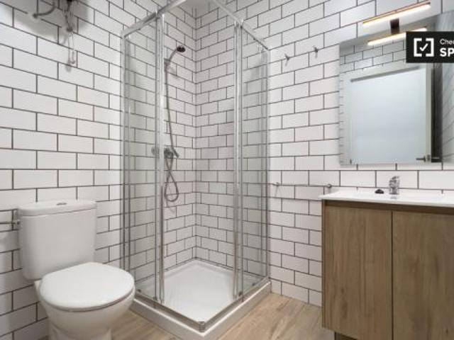 Shared Living/Roommate 12 Dormitorio Barcelona Barcelona ES67028681