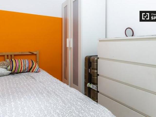 Shared Living/Roommate 12 Dormitorio Barcelona Barcelona ES76956544