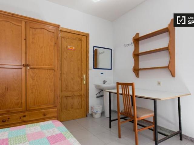 Shared Living/Roommate 12 Dormitorio Granada Granada ES101672258