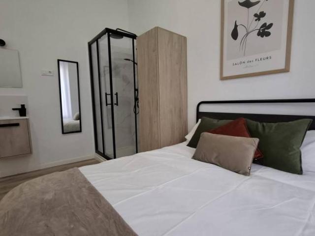 Shared Living/Roommate 12 Dormitorio Madrid Madrid ES96914479