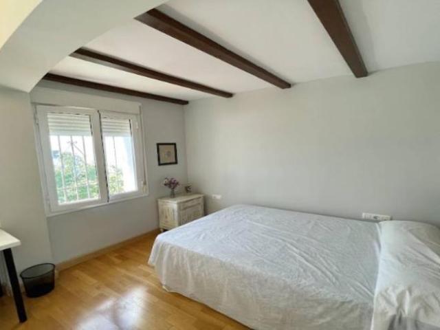 Shared Living/Roommate 12 Dormitorio Seville Seville ES95986321