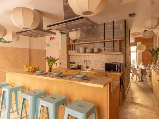 Shared Living/Roommate 15 Dormitorio Madrid Madrid ES90354261