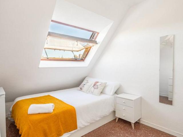 Shared Living/Roommate 17 Dormitorio Madrid Madrid ES98343472