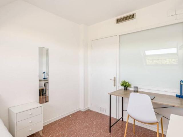 Shared Living/Roommate 17 Dormitorio Madrid Madrid ES98343535