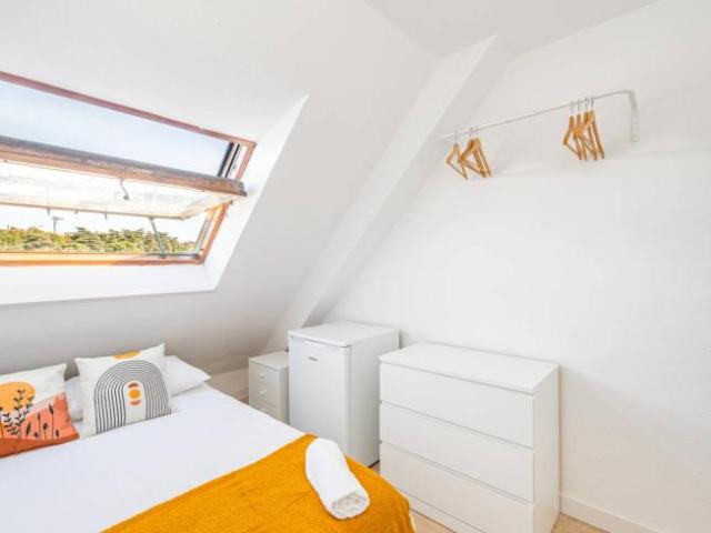 Shared Living/Roommate 17 Dormitorio Madrid Madrid ES98343761