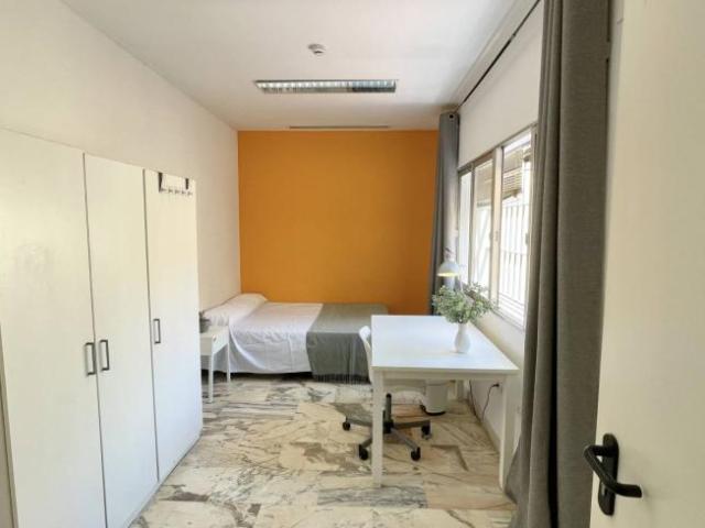 Shared Living/Roommate 17 Dormitorio Seville Seville ES98334391