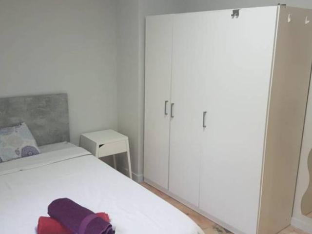Shared Living/Roommate 17 Dormitorio Seville Seville ES101816125
