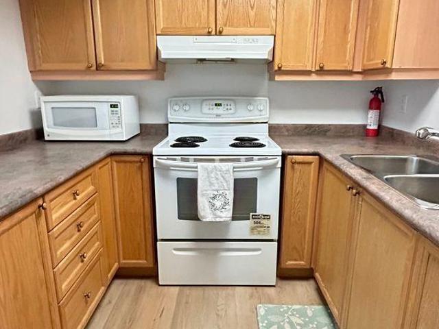 Shared Living/roommate 1 Bedroom For Rent Mississauga ON 1550 ES97419592