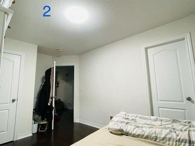 Shared Living/roommate 1 Bedroom For Rent Oshawa ON 400 ES97420651