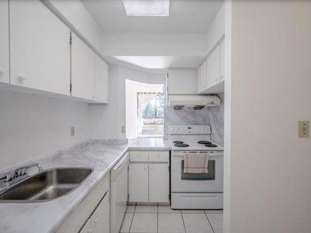 Shared Living/roommate 1 Bedroom For Rent Burnaby BC 1000 ES97419975