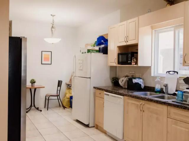 Shared Living/roommate 1 Bedroom For Rent Burnaby Burnaby 1500 ES99498415
