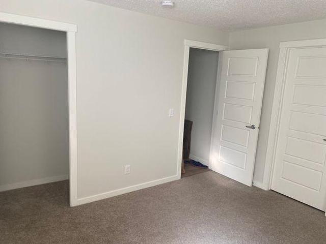 Shared Living/roommate 1 Bedroom For Rent Calgary AB 900 ES96648634