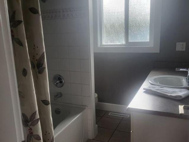 Shared Living/roommate 1 Bedroom For Rent Coquitlam BC 1200 ELS97411593