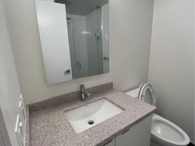 Shared Living/roommate 1 Bedroom For Rent Richmond Hill ON 1650 ES96649083