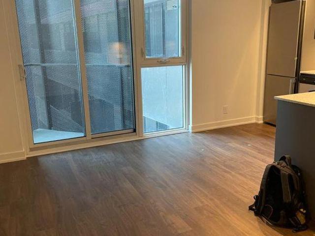 Shared Living/roommate 1 Bedroom For Rent Toronto ON 650 ES96647955