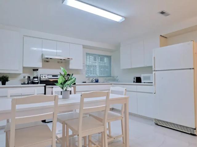 Shared Living/roommate 1 Bedroom For Rent Vancouver Vancouver 1200 ELS97769644